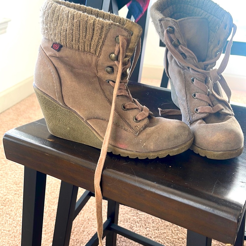 Winter wedges